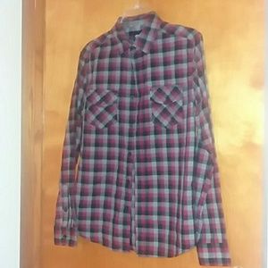 Men's Size Small Plaid Button Down Shirt